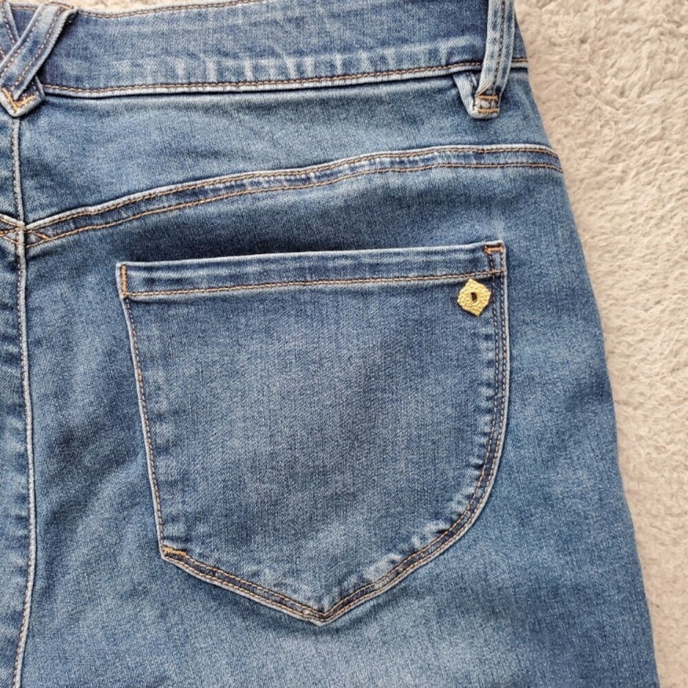 DEMOCRACY High Rise Wide Leg Jeans - Picture 8 of 10